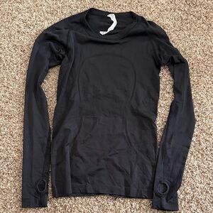 Lululemon Black Long Sleeve Athletic Top